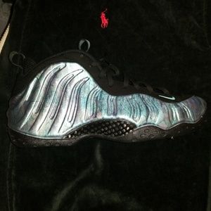 Nike air foamposite one(never worn)